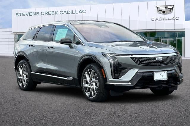 2025 Cadillac OPTIQ Luxury 1
