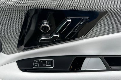 2025 Cadillac OPTIQ Luxury 1