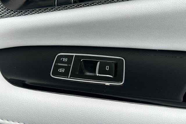 2025 Cadillac OPTIQ Luxury 1