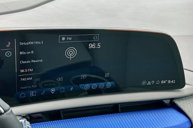 2025 Cadillac OPTIQ Luxury 1