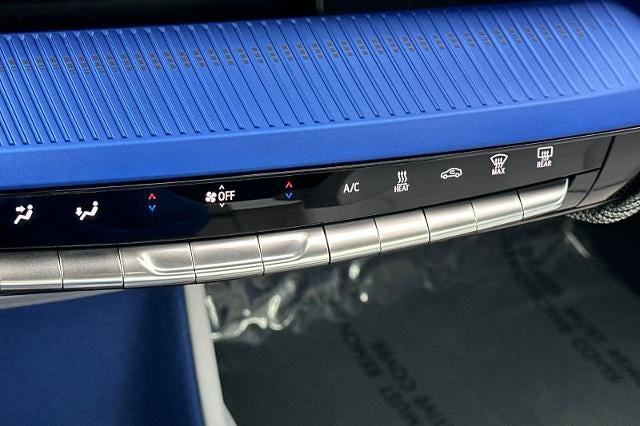 2025 Cadillac OPTIQ Luxury 1