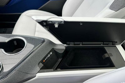 2025 Cadillac OPTIQ Luxury 1