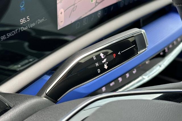 2025 Cadillac OPTIQ Luxury 1