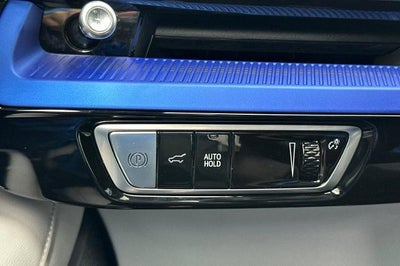 2025 Cadillac OPTIQ Luxury 1