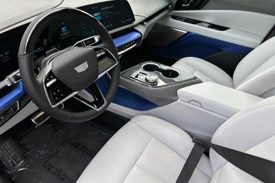 2025 Cadillac OPTIQ Luxury 1