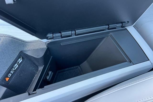2026 Cadillac OPTIQ Premium Luxury - Photo 29