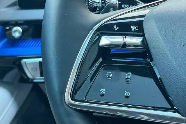 2026 Cadillac OPTIQ Premium Luxury - Photo 32