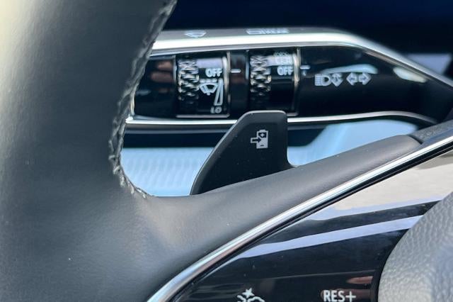 2026 Cadillac OPTIQ Premium Luxury