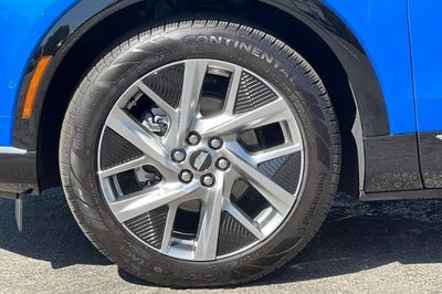 2026 Cadillac OPTIQ Premium Luxury