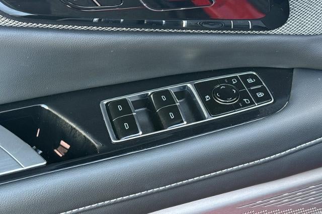 2025 Cadillac OPTIQ Sport 2