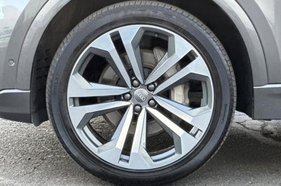 2019 Audi Q8 Prestige