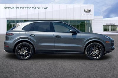 2022 Porsche Cayenne Base