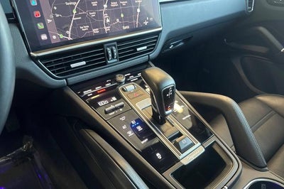 2022 Porsche Cayenne Base