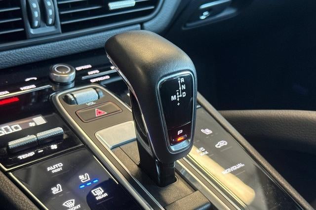 2022 Porsche Cayenne Base
