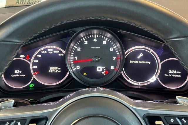 2022 Porsche Cayenne Base