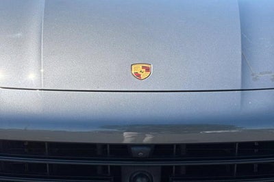 2022 Porsche Cayenne Base