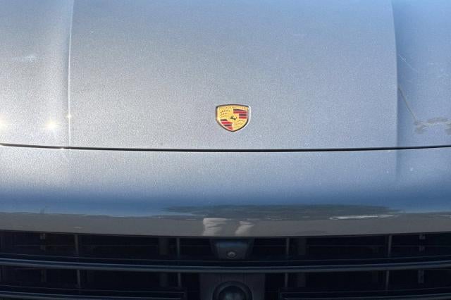 2022 Porsche Cayenne Base