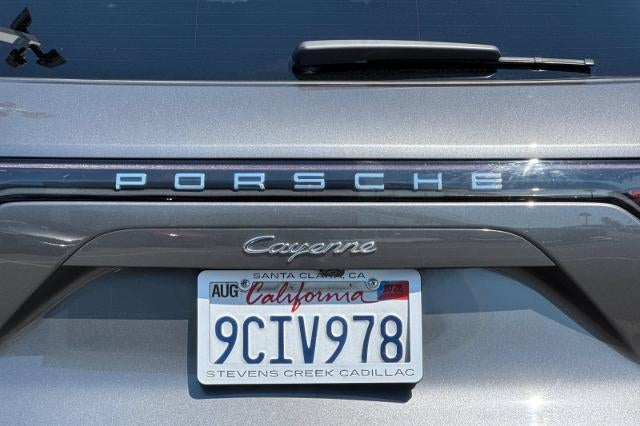 2022 Porsche Cayenne Base