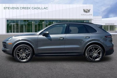 2022 Porsche Cayenne Base