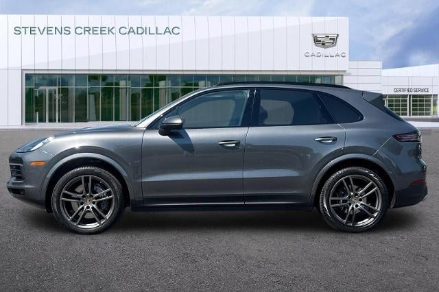 2022 Porsche Cayenne Base