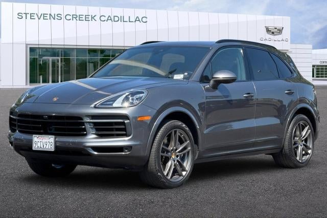 2022 Porsche Cayenne Base
