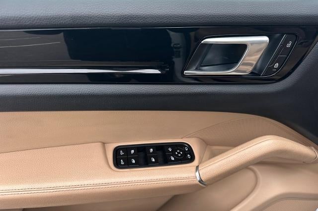 2023 Porsche Cayenne Base