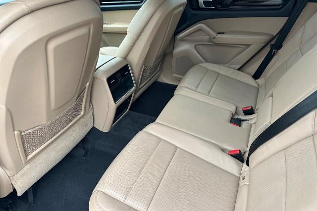 2023 Porsche Cayenne Base