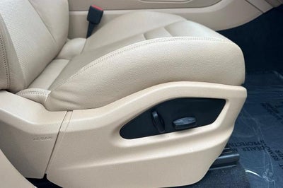 2023 Porsche Cayenne Base