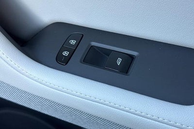 2023 POLESTAR 2 Base