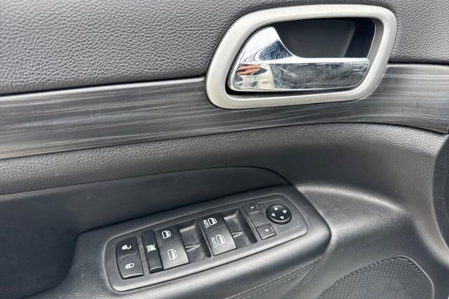 2020 Jeep Grand Cherokee Laredo E