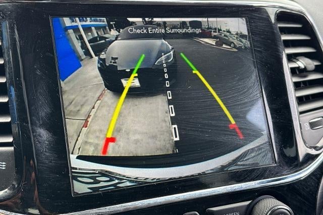 2020 Jeep Grand Cherokee Laredo E