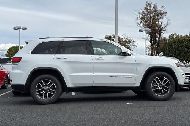 2020 Jeep Grand Cherokee Laredo E