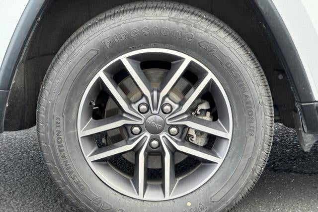 2020 Jeep Grand Cherokee Laredo E