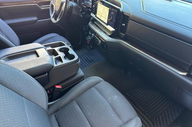 2022 Chevrolet Silverado 1500 LT (2FL)
