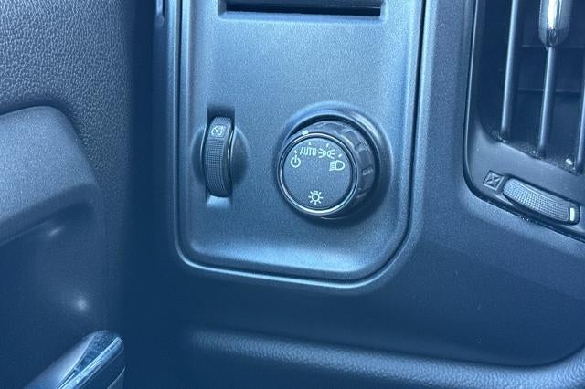 2018 Chevrolet Silverado 1500 Custom