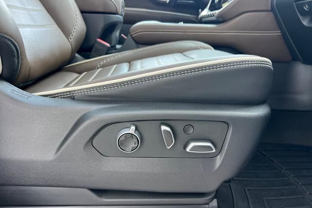 2025 GMC Yukon Denali Ultimate