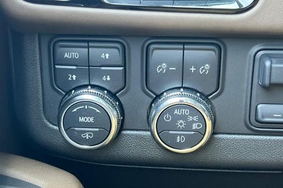 2025 GMC Yukon Denali Ultimate