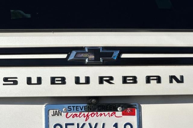 2023 Chevrolet Suburban RST