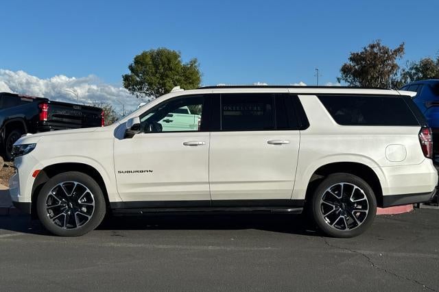 2023 Chevrolet Suburban RST