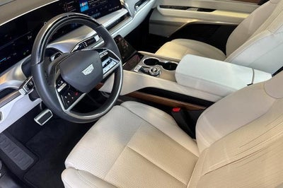 2026 Cadillac VISTIQ Luxury