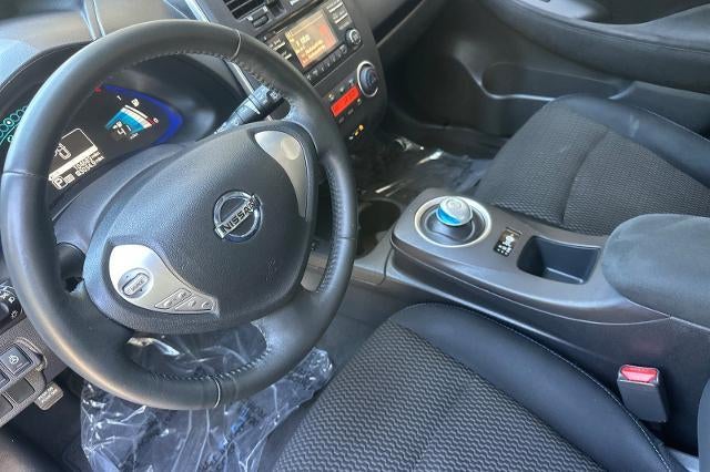 2013 Nissan LEAF S