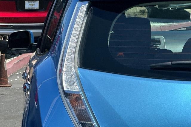 2013 Nissan LEAF S
