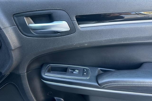 2018 Chrysler 300 300S