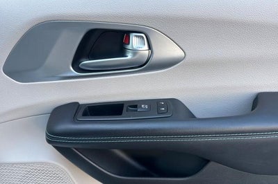2018 Chrysler Pacifica Hybrid Touring L