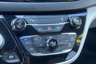 2018 Chrysler Pacifica Hybrid Touring L