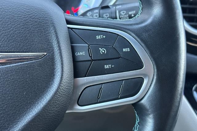2018 Chrysler Pacifica Hybrid Touring L