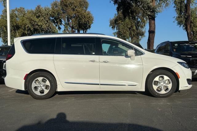 2018 Chrysler Pacifica Hybrid Touring L