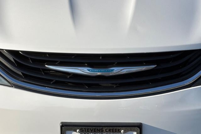 2018 Chrysler Pacifica Hybrid Touring L