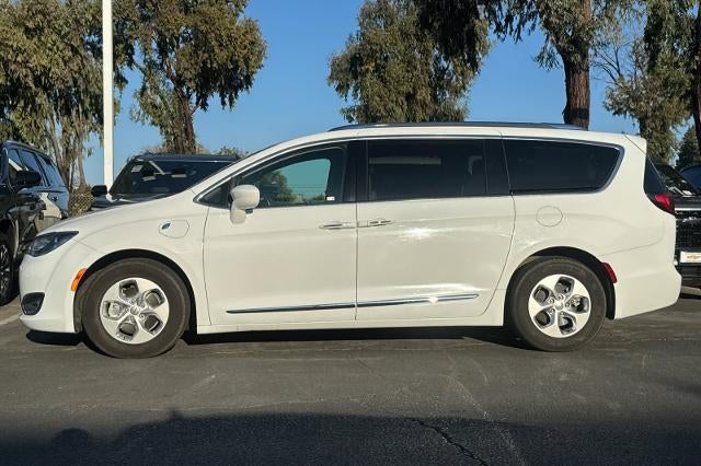 2018 Chrysler Pacifica Hybrid Touring L