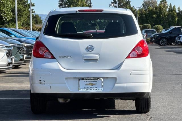 2011 Nissan Versa 1.8 S